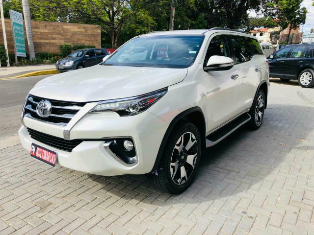Hilux SW4 2017 SRX 7 lugares Rodas 20" diamond Extra!