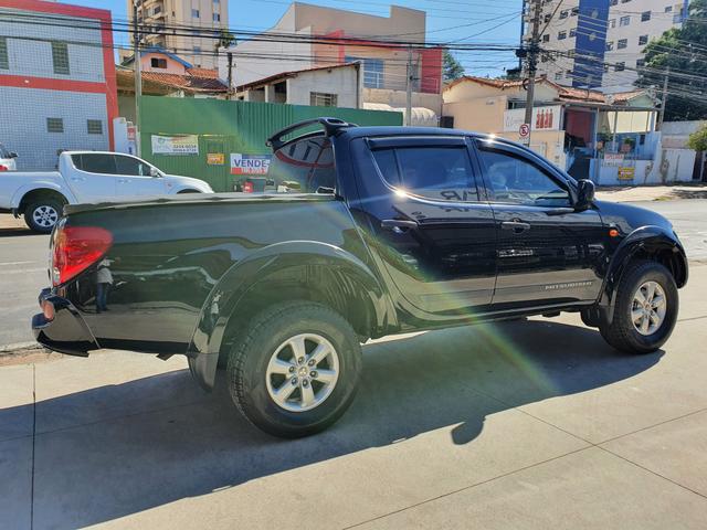 Mitsubishi-L200 Triton - Foto 5