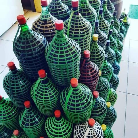 Vinhos direto da Colônia - Foto 3