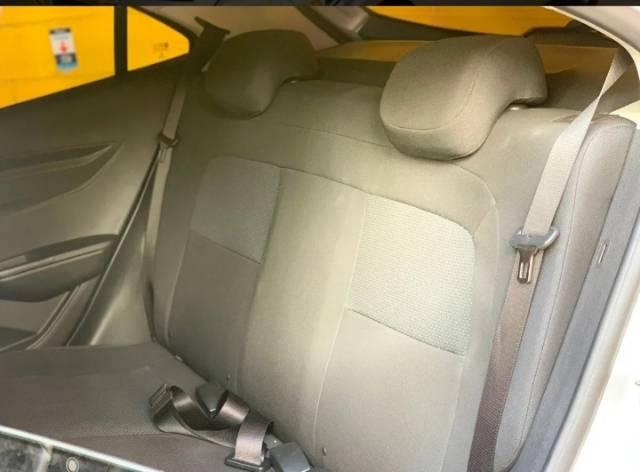 Chevrolet Onix - Foto 4
