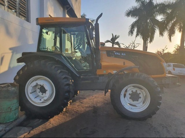 Trator Valtra Bm 125i 2016