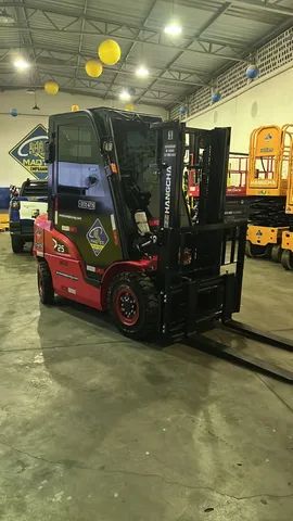 Locação De Empilhadeira Cabinada Com Ar Diesel 2022 - Foto 3