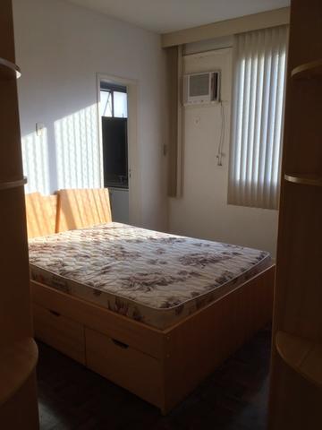 Ótimo apartamento 2 quartos com varanda e garagem na Carlos Vasconcelos - Foto 2
