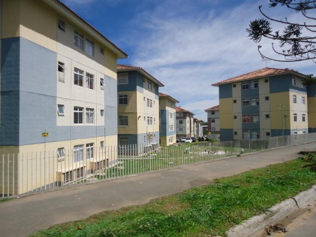 Incluso Internet, dois quartos com garagem, port 24 hrs