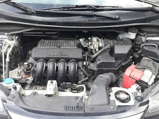 Carro muito novo 34.000 km rodados abaxei pra vender rápido - Foto 17