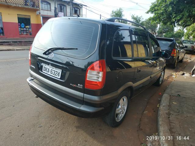 Zafira 2.0 flex Elegance 2005. 7 lugares *PREÇO A VISTA*FINANCIA 100% - Foto 3