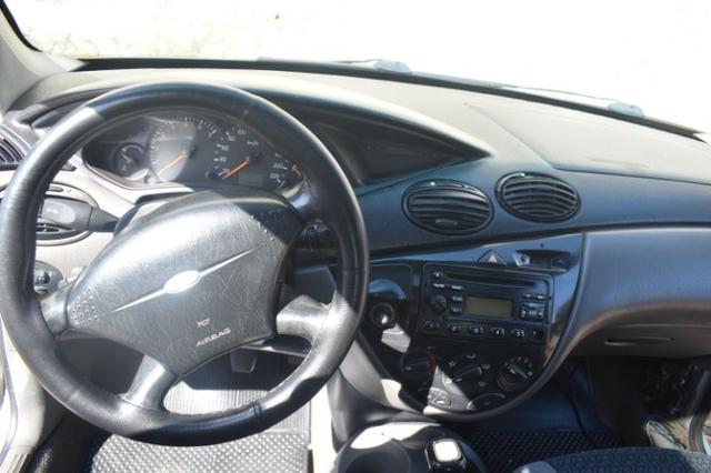 Ford focus 2.0 16v ghia 2001 - Foto 4