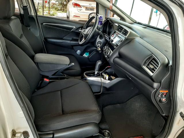 Carro muito novo 34.000 km rodados abaxei pra vender rápido - Foto 7