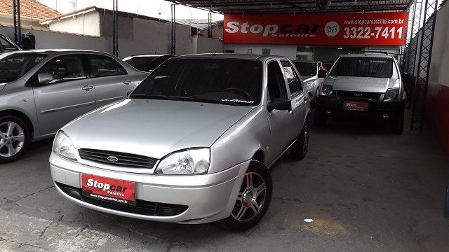 FORD FIESTA 2005/2006 1.0 MPI STREET 8V GASOLINA 4P MANUAL