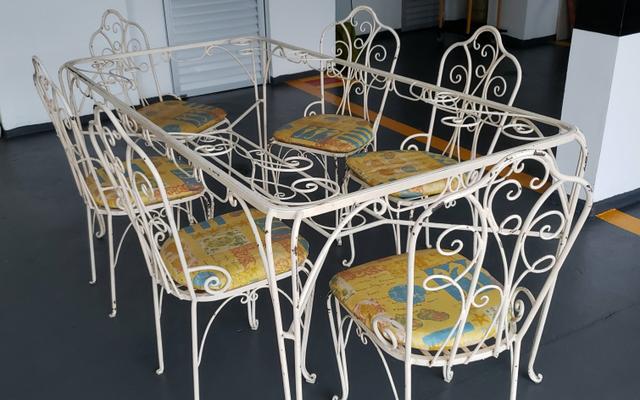 Mesa de jantar de ferro com 06 cadeiras - Foto 4