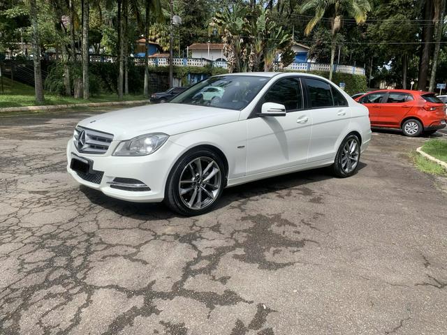 C180 2012 impecável