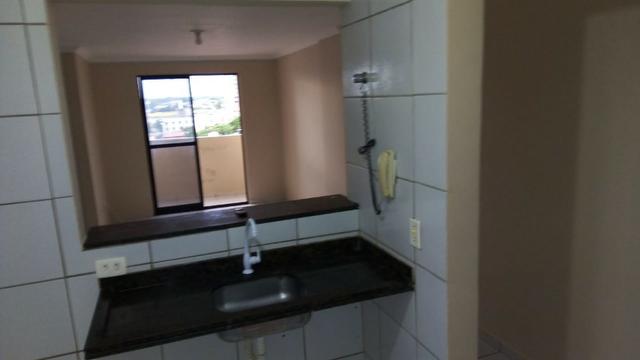 Alugo Apartamento em Capim Macio 2/4 sala,coz,bnh, R$1.200,00 incluso cond,. e IPTU - Foto 8