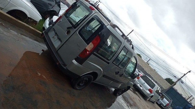 Doblo HLX 1.8 2010 / 2011 Sucata Para Retirada de Peças - Foto 3