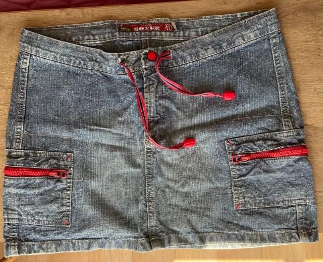 Mini Saia Jeans, tamanho 40, com bolso lateral, marca Boxer