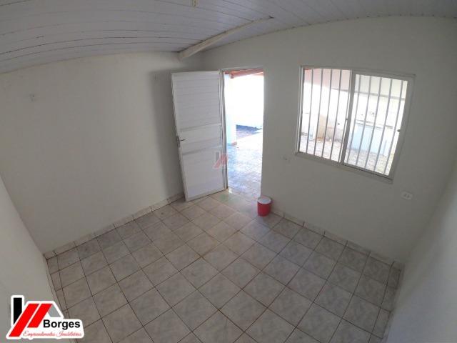 Casa com 03 Quartos na Rua Ruy Barbosa - Foto 6