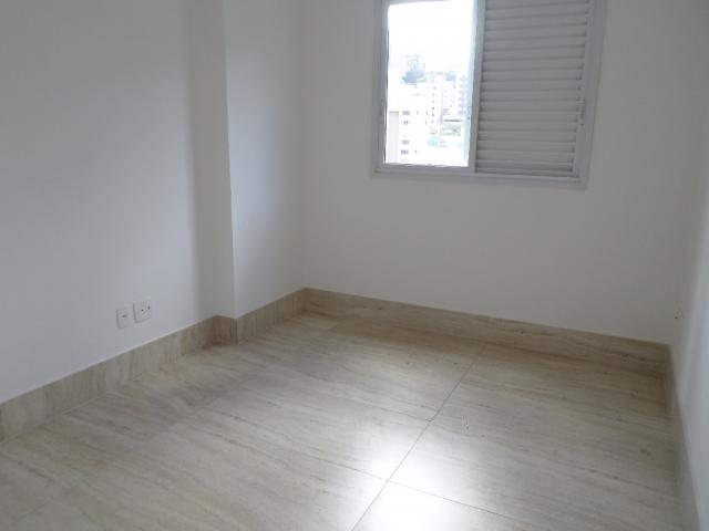 Imperdível...um por andar, na melhor localização - Foto 10