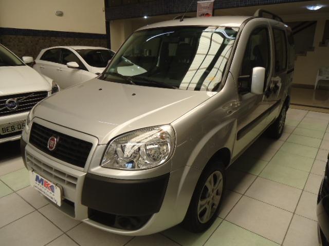Doblo Essence 1.8 Flex - 7 lugares - Foto 2