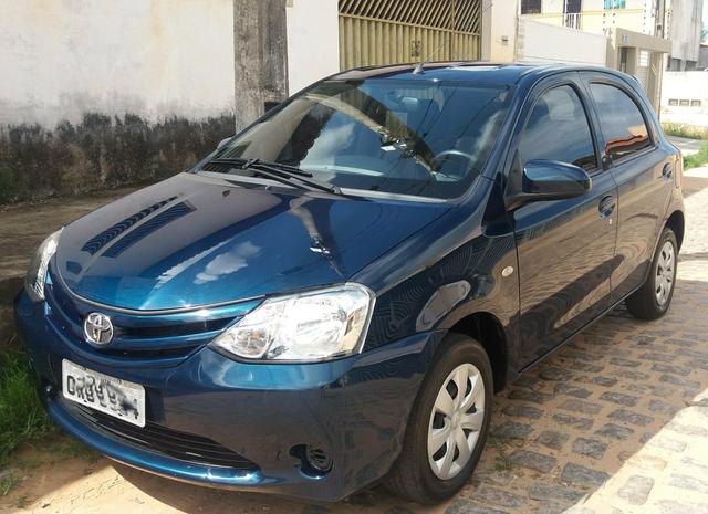 Toyota etios x 1.3 hatch preço black Friday