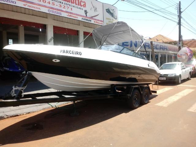 Lancha 19 Pes Motor Mercury Optimax 135HP 125 Horas - Foto 18