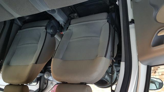 Vende-se Fiat Palio Essence Branco Modelo 2013 - Foto 2