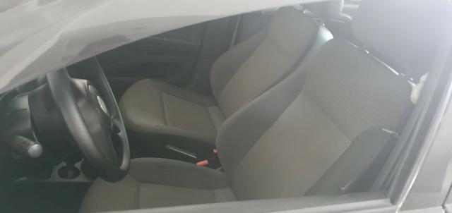 Volkswagem Voyage 1.6 Completo GNV - Foto 6