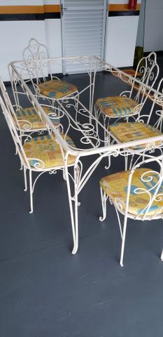Mesa de jantar de ferro com 06 cadeiras - Foto 6