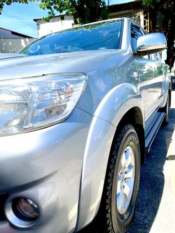 Toyota Hilux SR 15/15 pneus novos Completa!!! - Foto 3