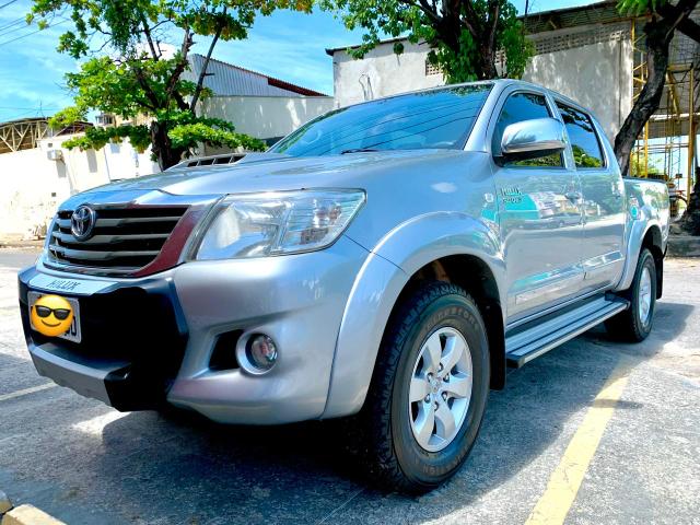 Toyota Hilux SR 15/15 pneus novos Completa!!! - Foto 9