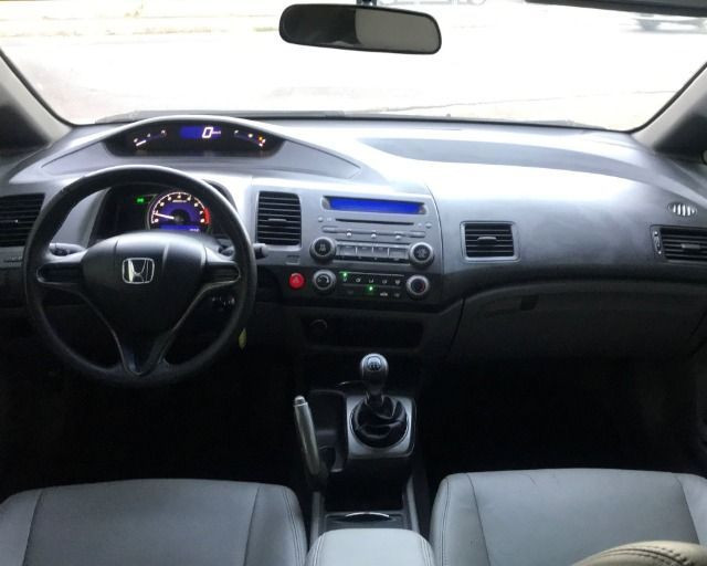 Honda Civic - 2007 1.8 lxs 16v gasolina 4p manual - Foto 12