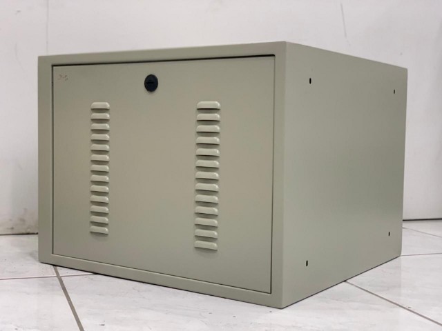 Rack Bege 8U Baixo Com Chave e Abertura Para Coolers, Garantia e Nf-e! - Foto 3