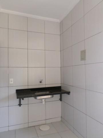 Alugo kitnet próximo a falcuade Anhanguera - Foto 4