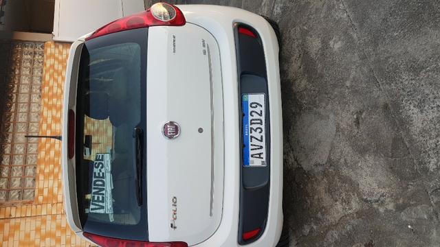 Vende-se Fiat Palio Essence Branco Modelo 2013 - Foto 8