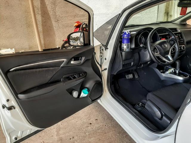 Carro muito novo 34.000 km rodados abaxei pra vender rápido - Foto 15