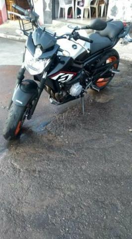 Vendo uma XJ6 2015