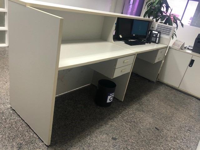 Balcão de Recepção / Atendimento / - Foto 2