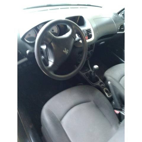 Vendo Peugeot 207 Hatch XR 1.4 ano:2012 - Foto 5