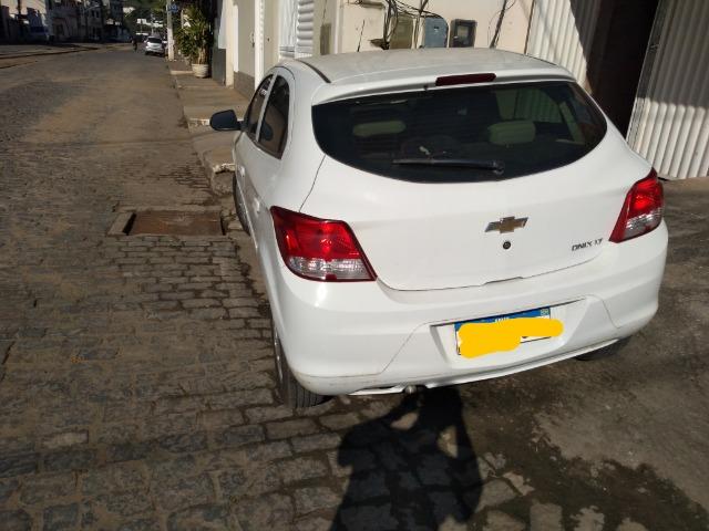 Onix LT 1.0 2015/15 com Mylink - Foto 3