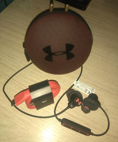 fone de ouvido jbl under armour sport wireless bluetooth