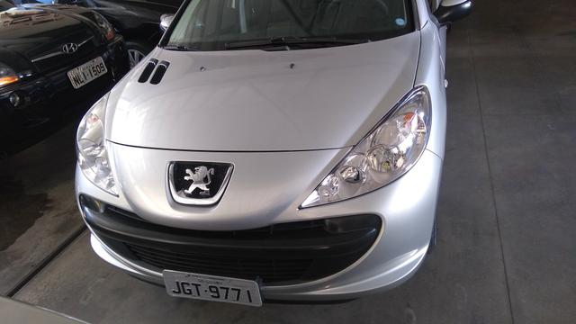 Peugeot 207 Hatch 1.4.flex. 08/09
