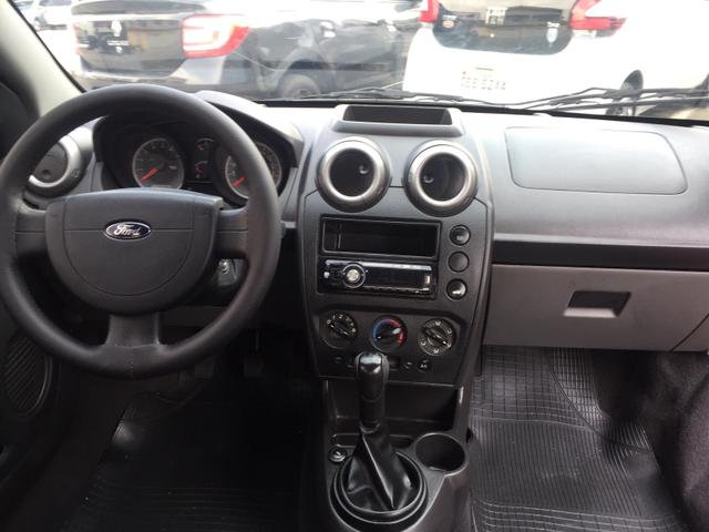 Vendo, Troco e Consigo financiamento Ford Fiesta 1.0 2011 Completo - Foto 8