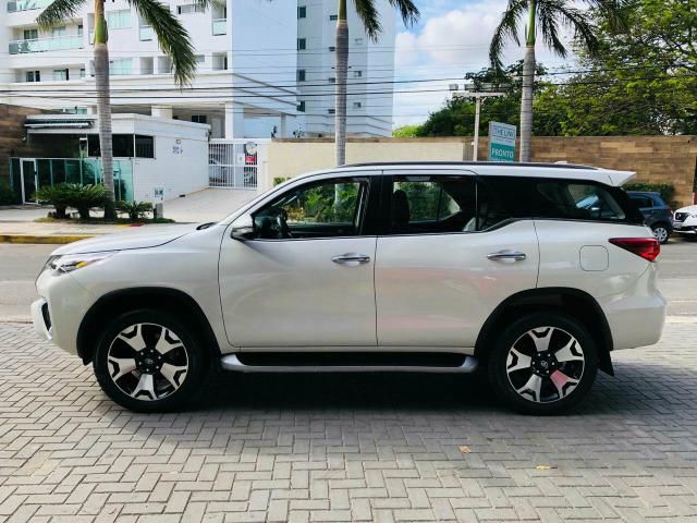 Hilux SW4 2017 SRX 7 lugares Rodas 20" diamond Extra! - Foto 5