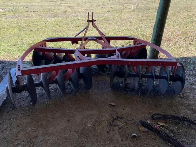 Arado Gradeador Tatu com 24 discos - Foto 4