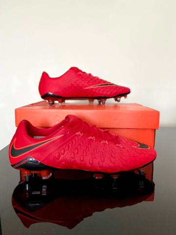 chuteira nike hypervenom profissional