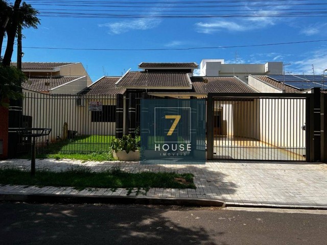 Casa com 4 dormitórios à venda, 260 m² por R$ 1.10