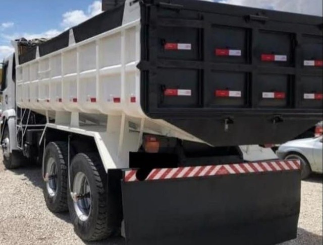 VW constelettion 24250 caçamba 2012  - Foto 5