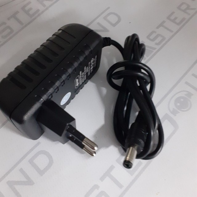 Fonte de alimentação. 12volts. 2 amperes.  Com pino P4. Nova. - Foto 2