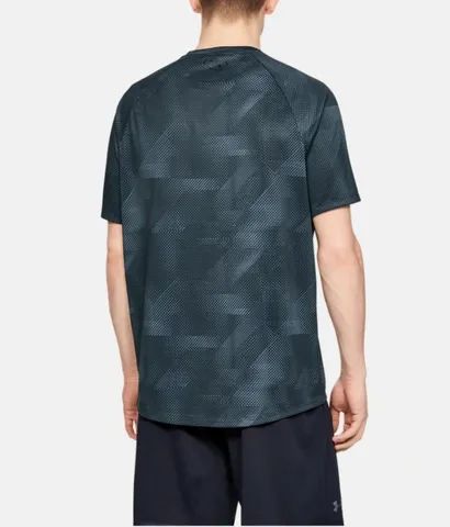 Camiseta Under Armour Masculina - Foto 3
