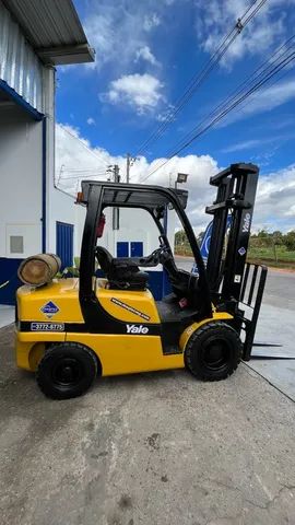 Empilhadeira Yale 70VX| 2011 | 3.5T | GLP| Motor Mazda - Foto 2