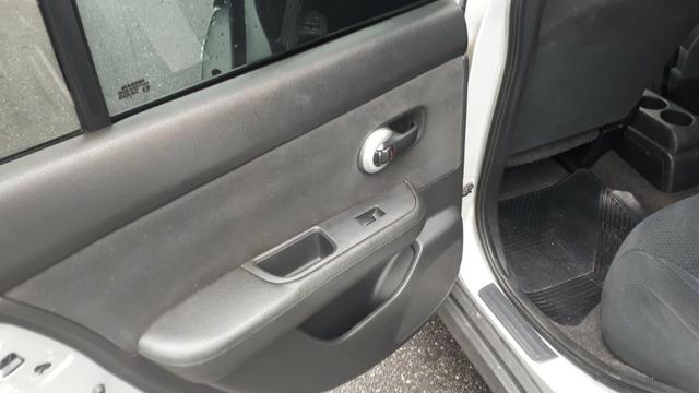 Tiida Sedan - Foto 7