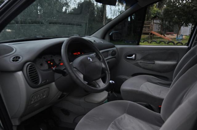 RENAULT SCENIC PRIVILEGE 1.6 16v(Hi-Flex) 4p 2006 - Foto 9